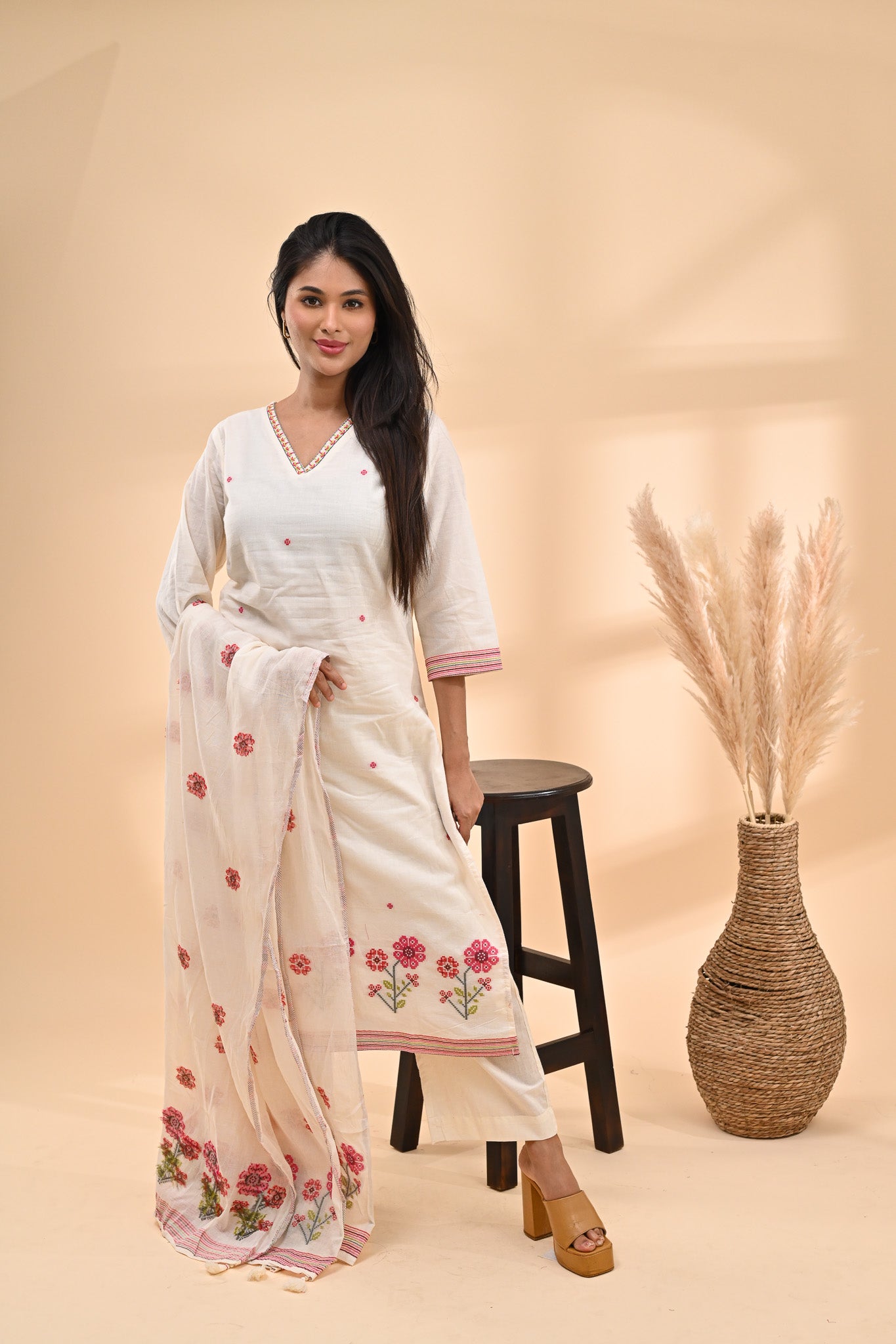 Off-white Cotton Readymade Set Sterling House