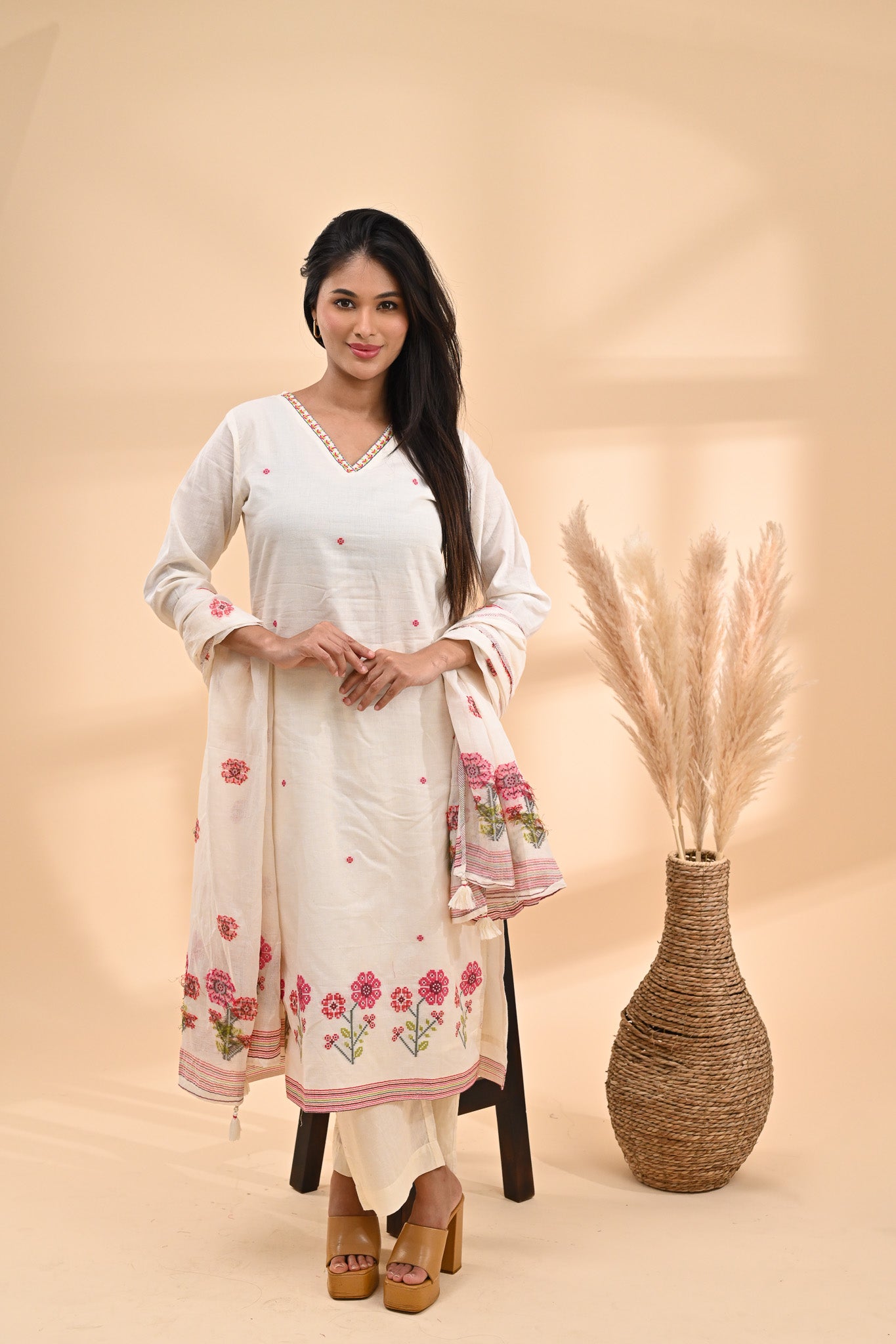 Off-white Cotton Readymade Set Sterling House