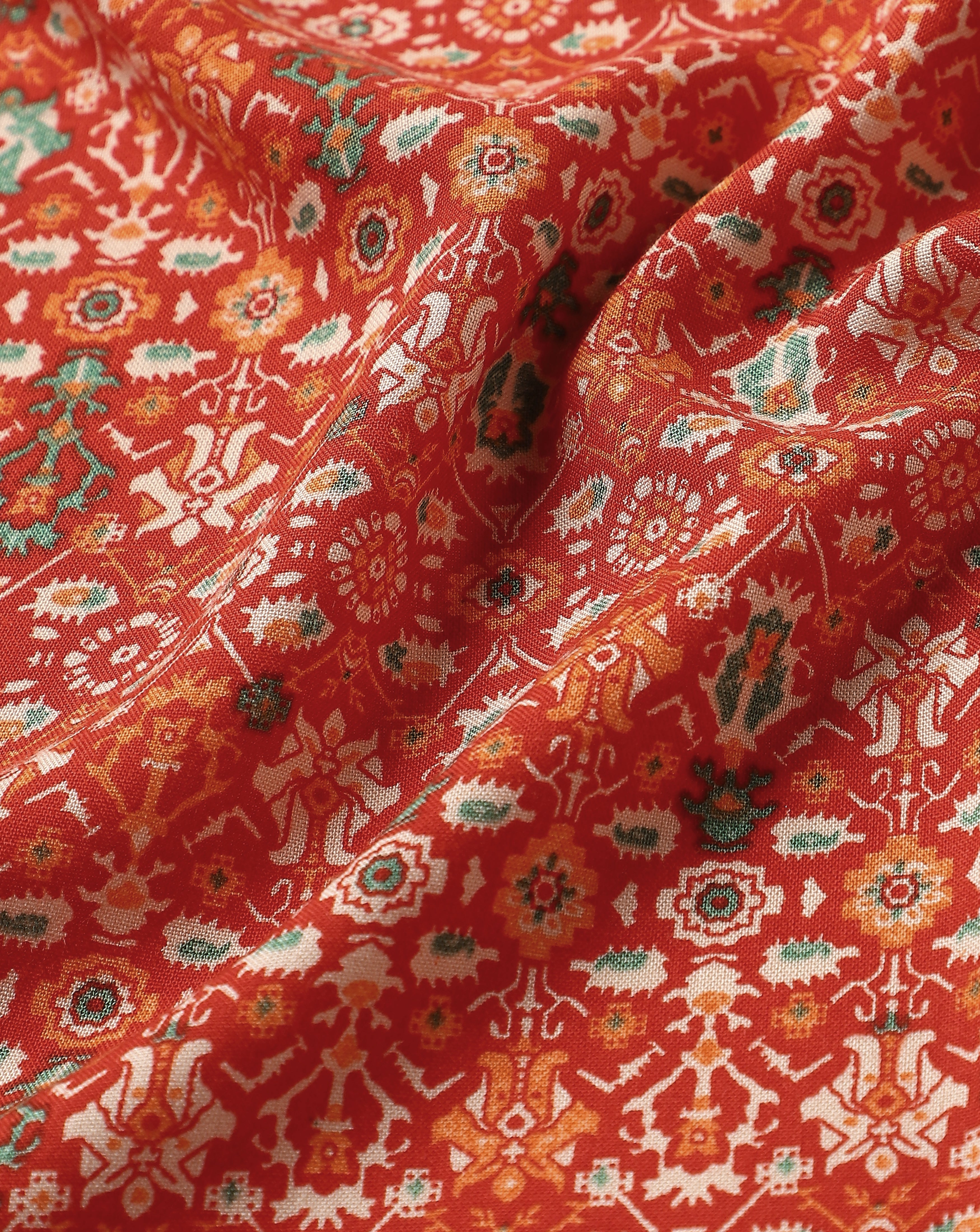 Roze Aztec Print Rayon Fabric