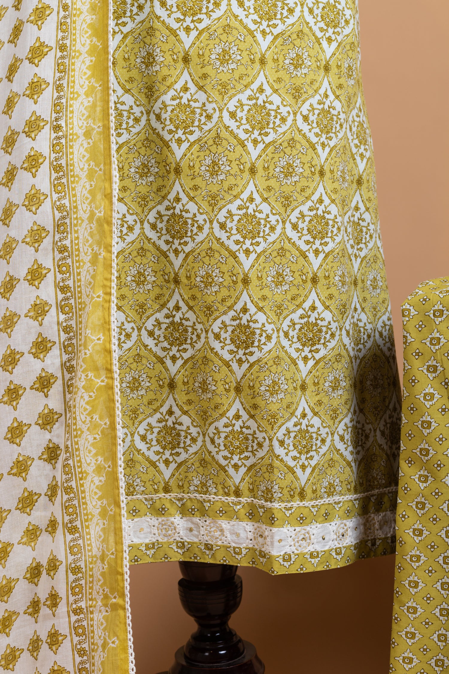 Roze Green Unstitched suit set