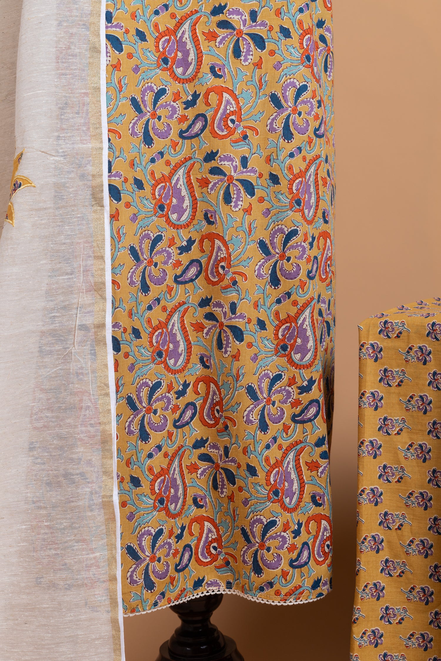 Roze Mustard-Yellow Unstitched suit set