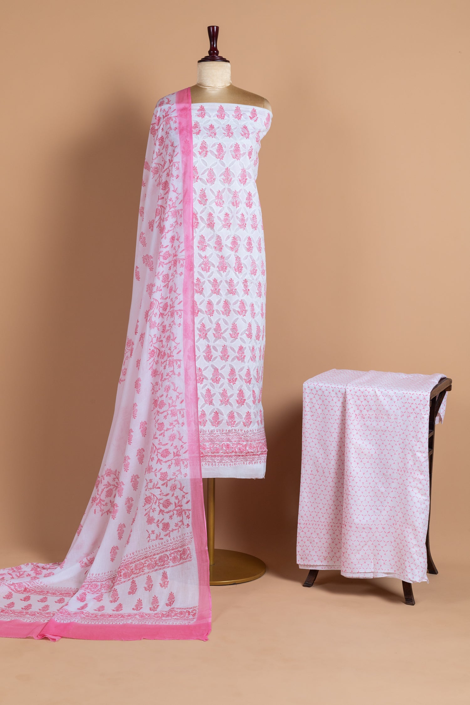 Roze Cotton Pink Unstitched Suit Set