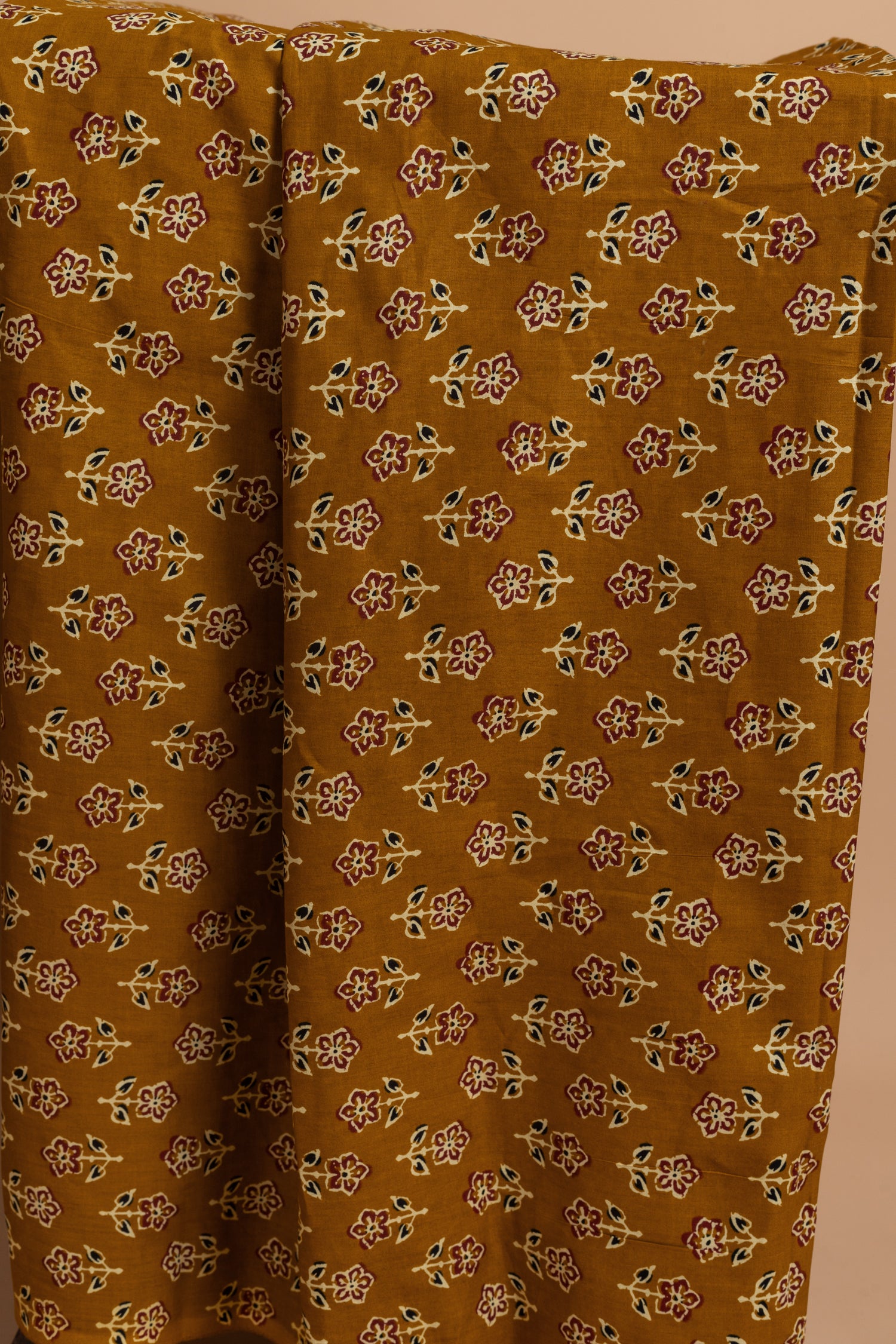 Roze Soft Cotton Golden Unstitched Suit Set