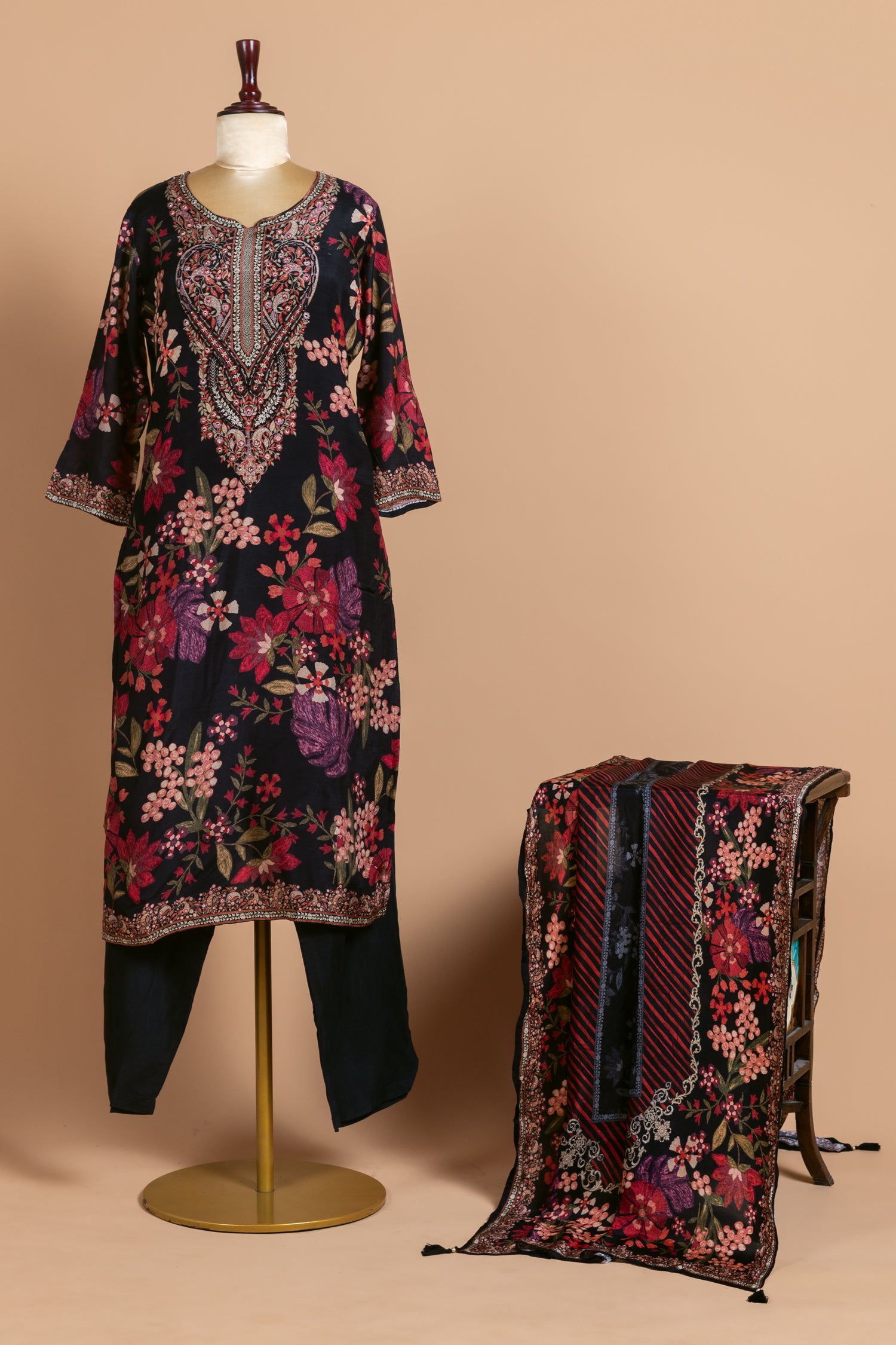 Afreen Black Cotton Readymade Set