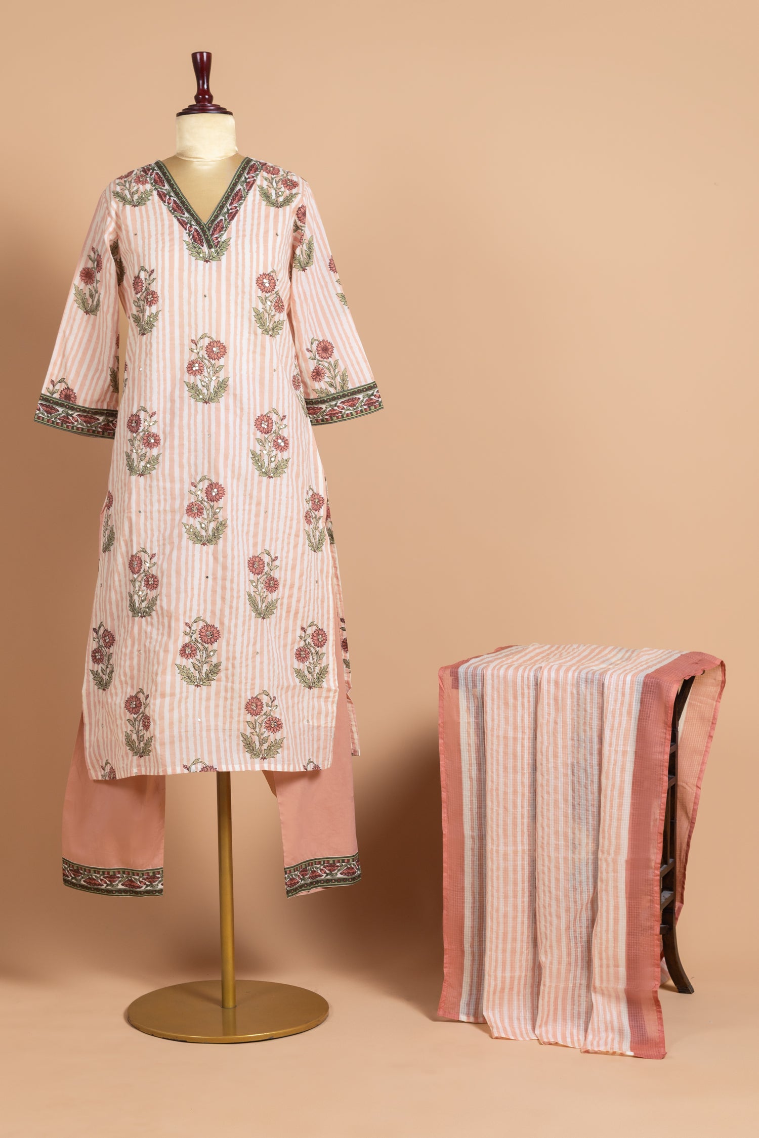 Afreen Pink Floral Cotton Printed Readymade Set