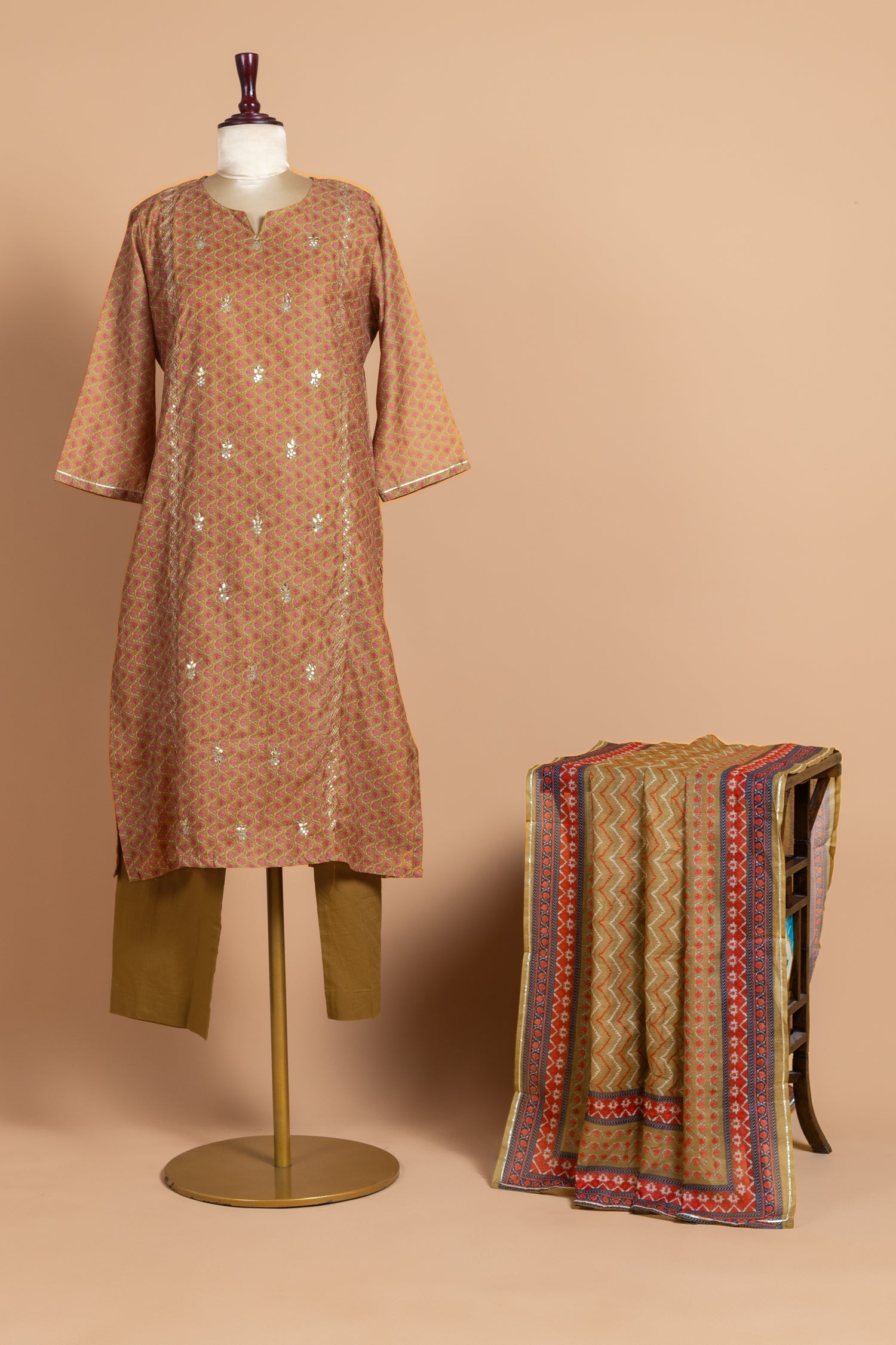 Luxe Golden Silk Blend Readymade Set