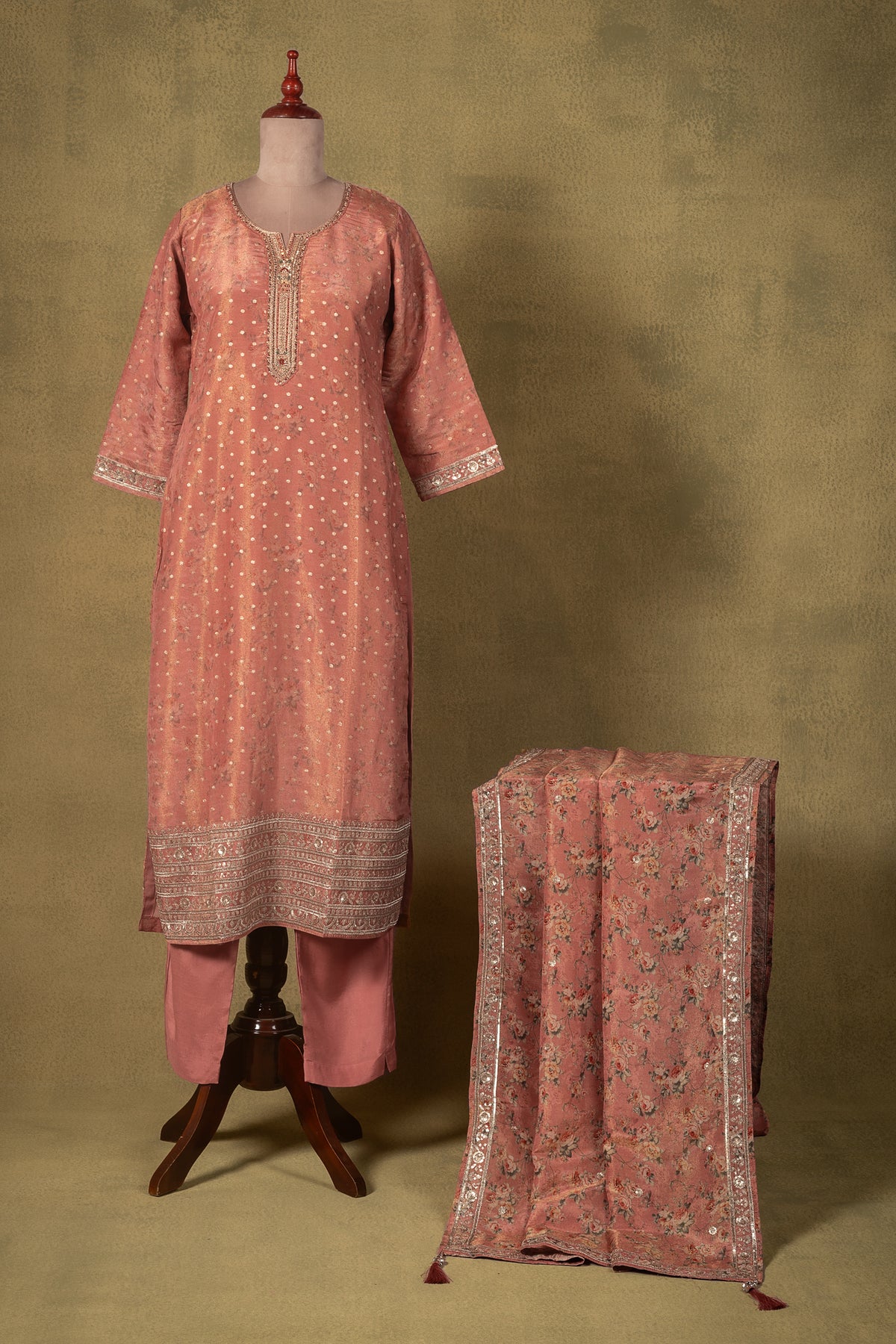 Dusty Rose Shimmer Silk Blend Readymade Set