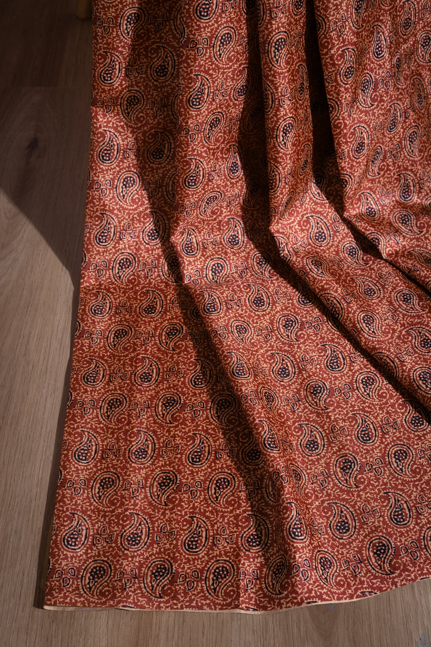 Luxe Printed Blend Silk Fabric