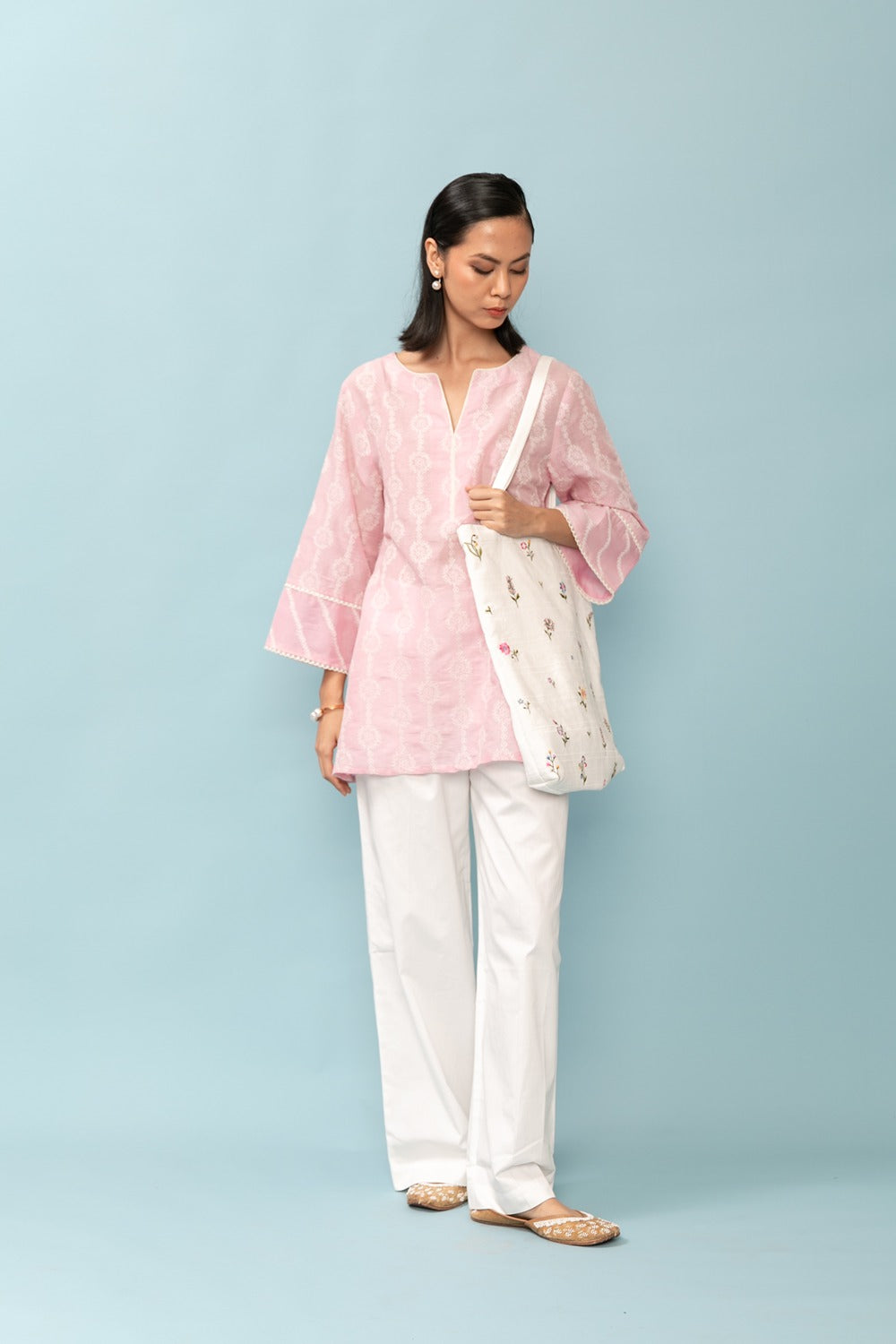 Dira Top Sterling House