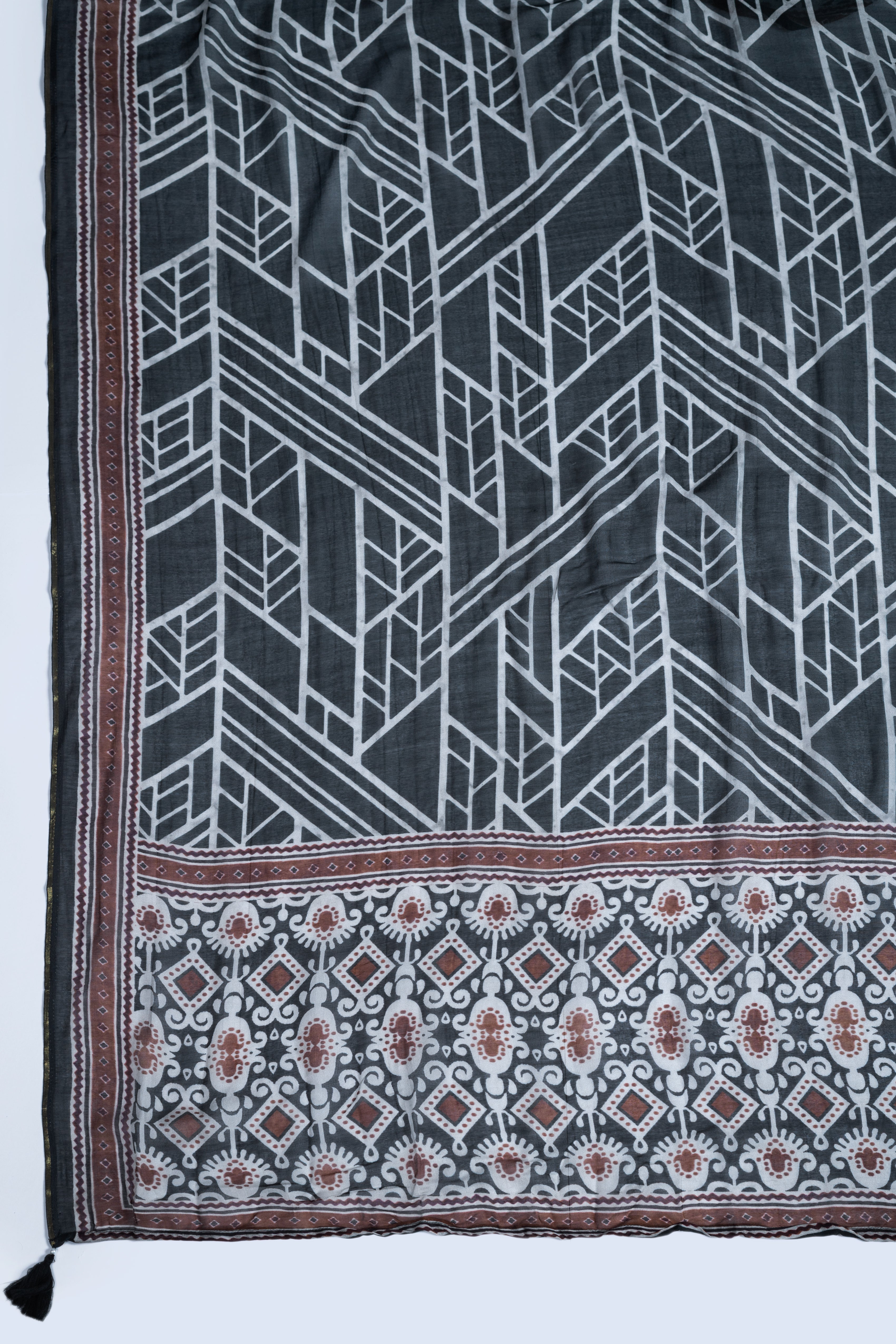 Roze Black & White Muslin Suit Set