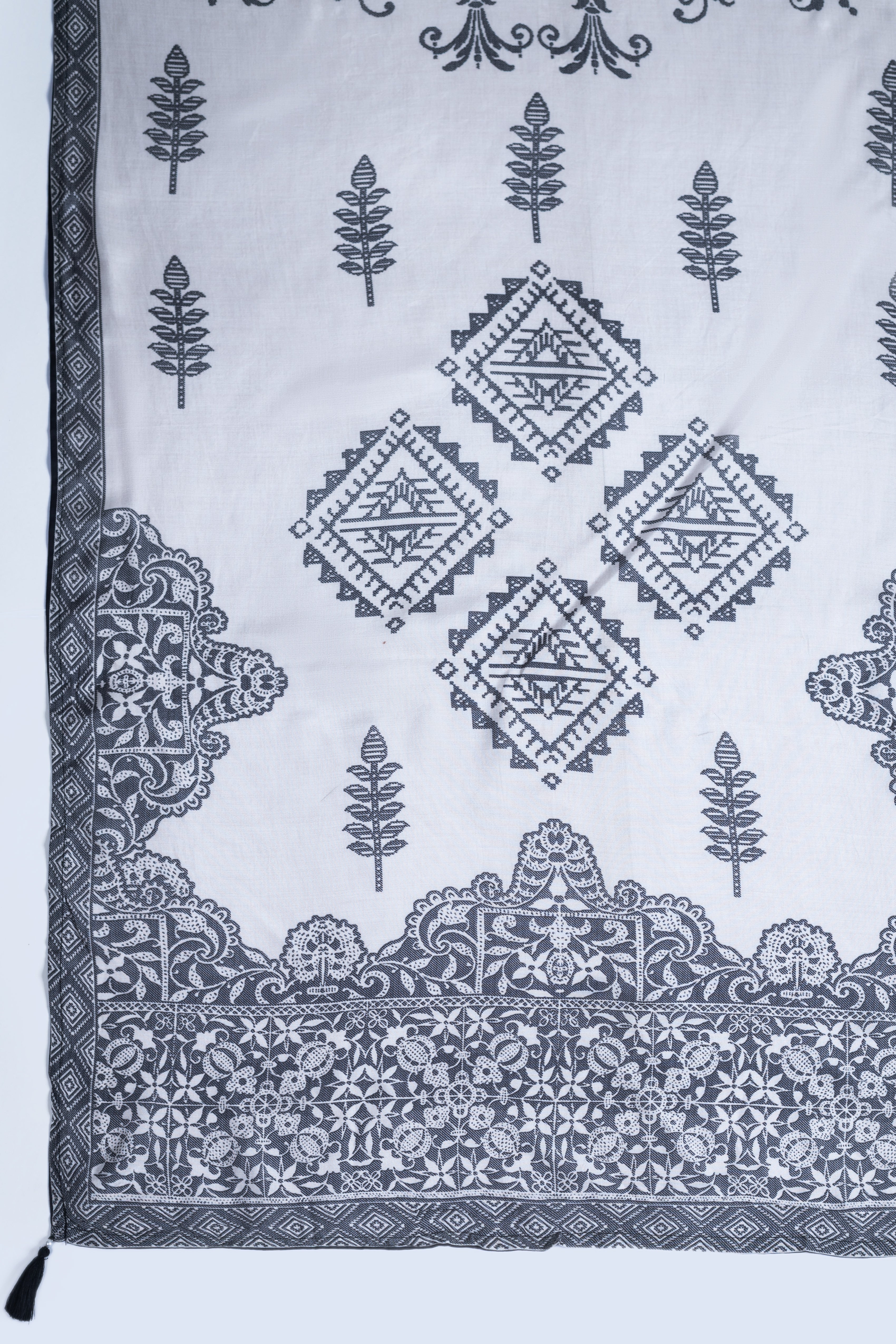 Afreen Muslin Geometric Suit Set