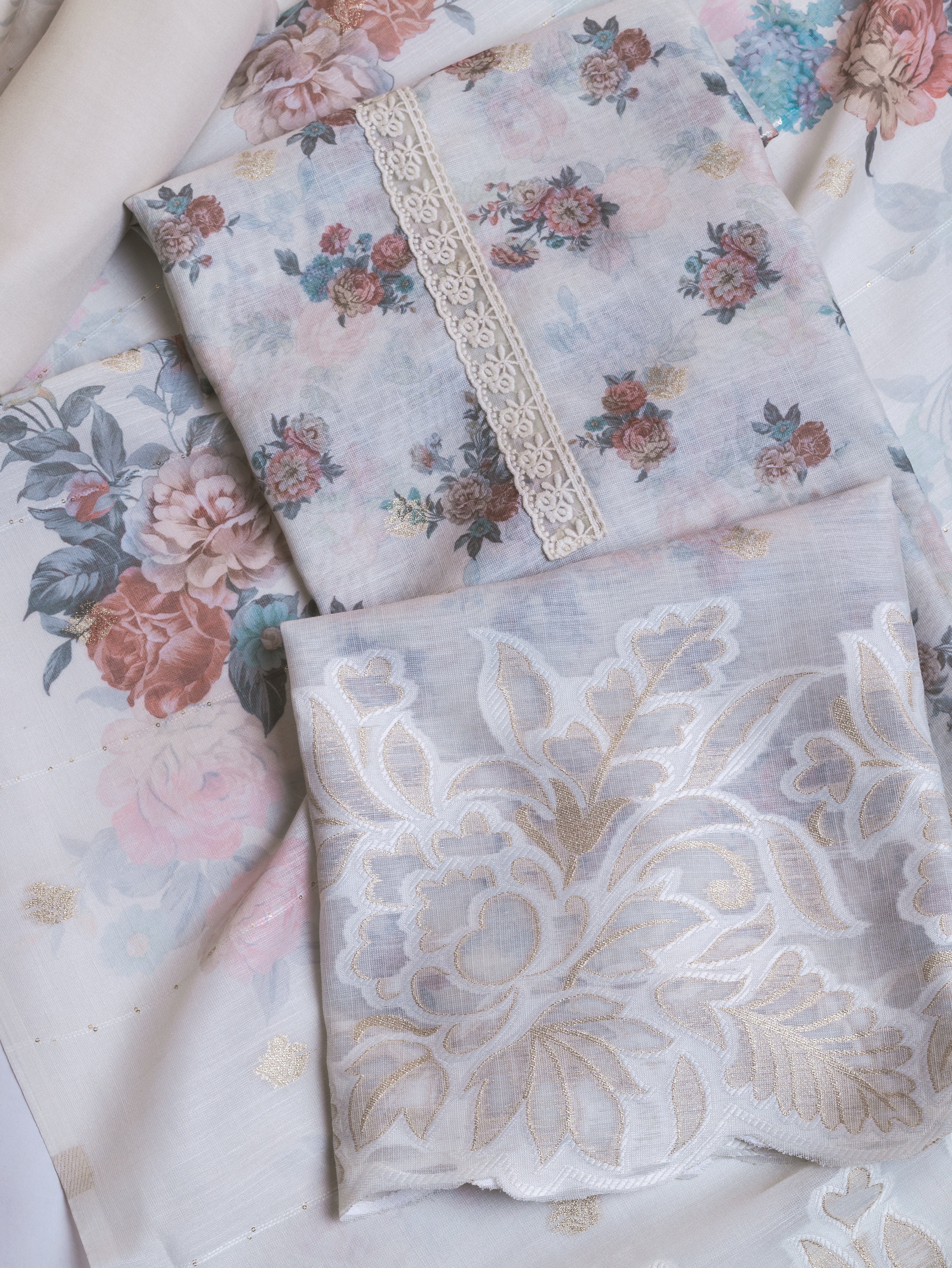 Afreen	Linen Cotton with Zari Work