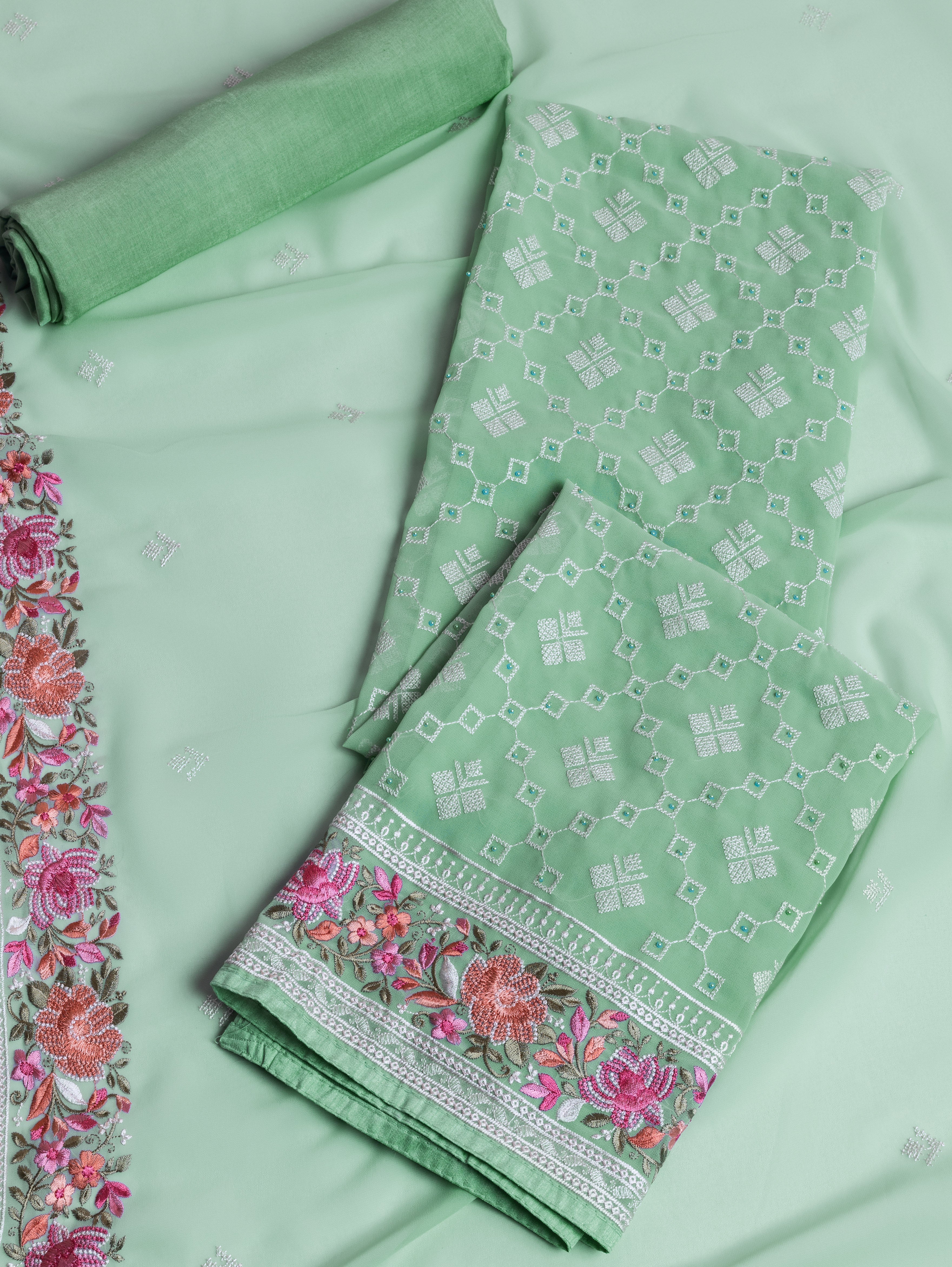 Luxe	Georgette Blend