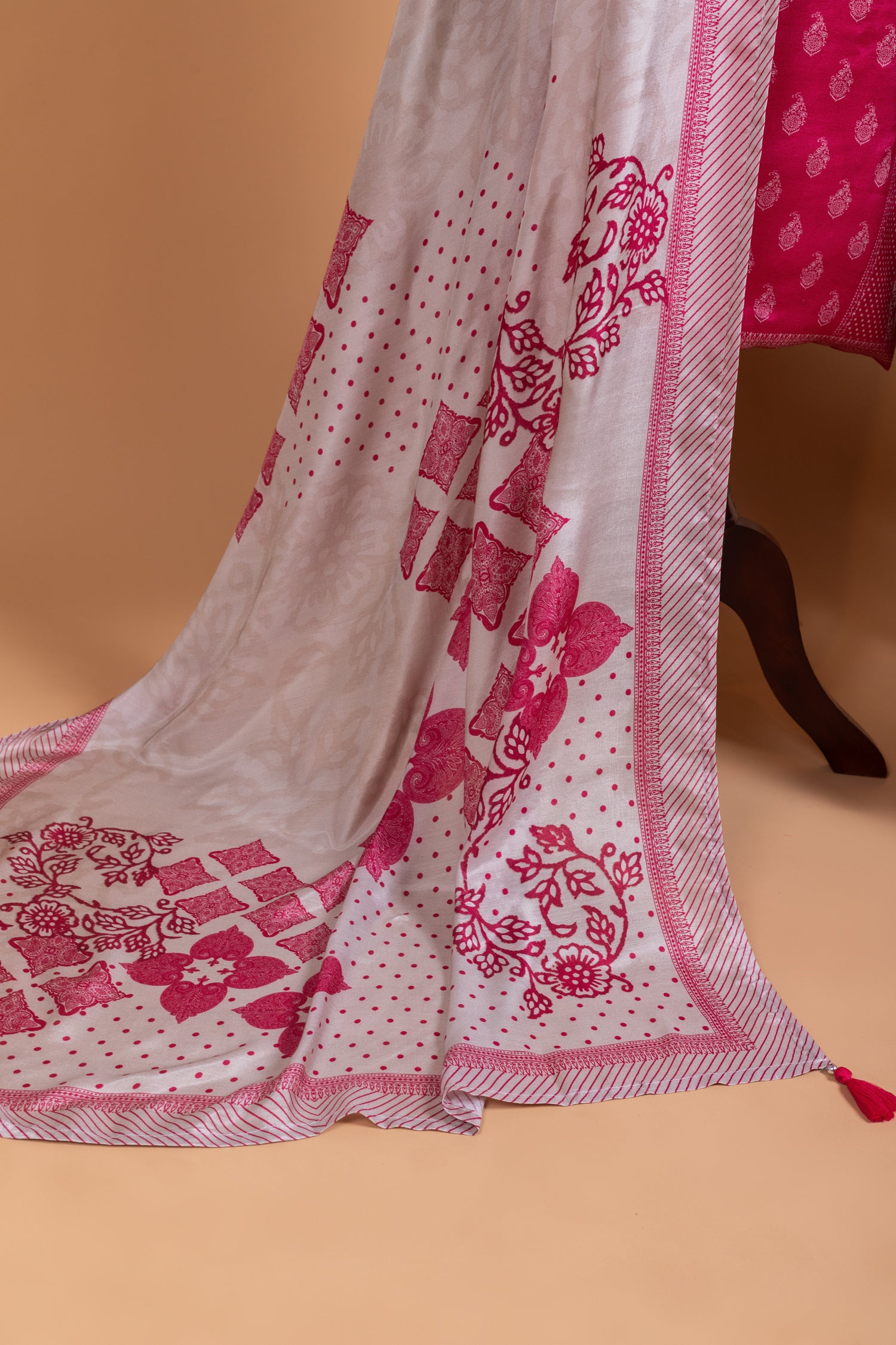 Luxe Fuschia Pink   Muslin Unstitched suit