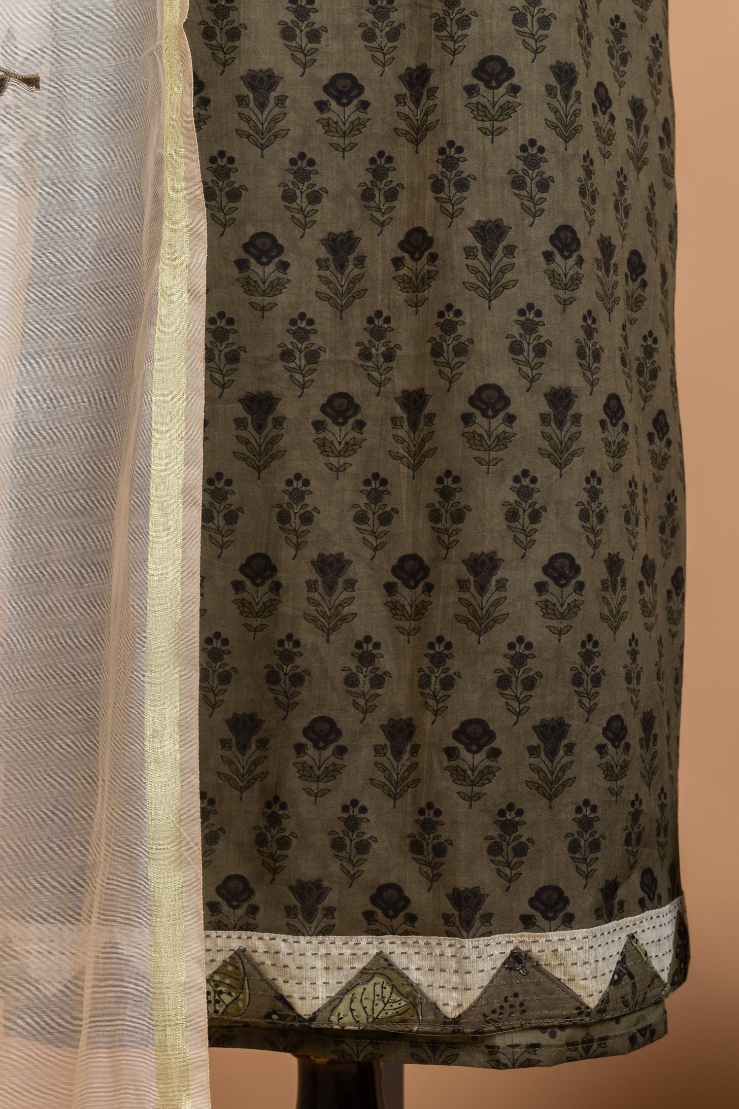 Roze Olive Green Cotton Unstitched suit set