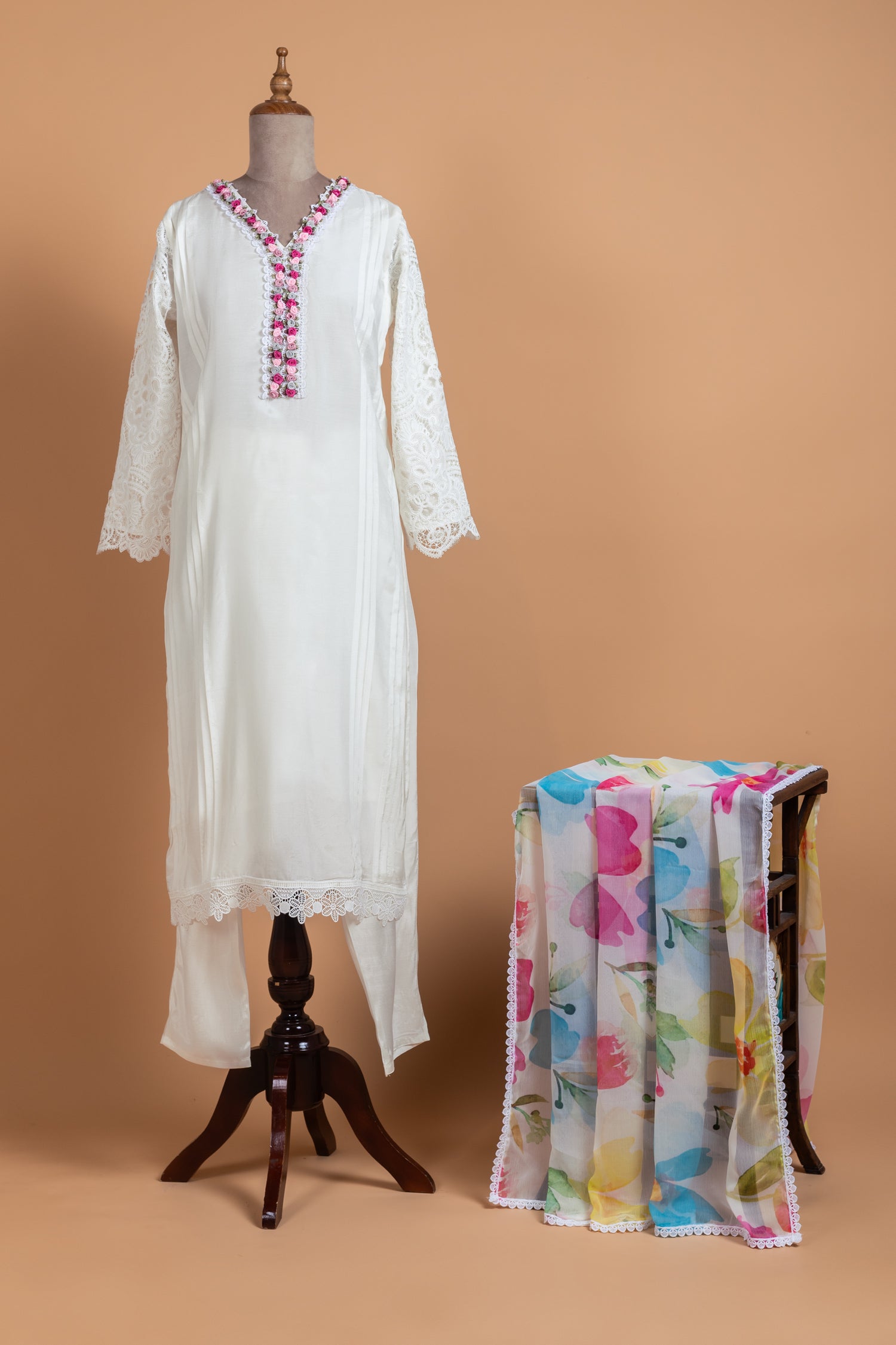Luxe White Lace Sleeves Readymade Set