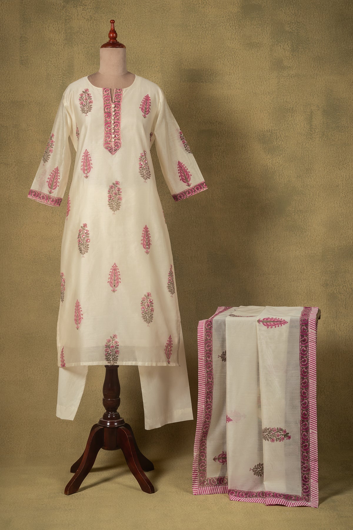Off-White Pink Floral Silk Readymade Set