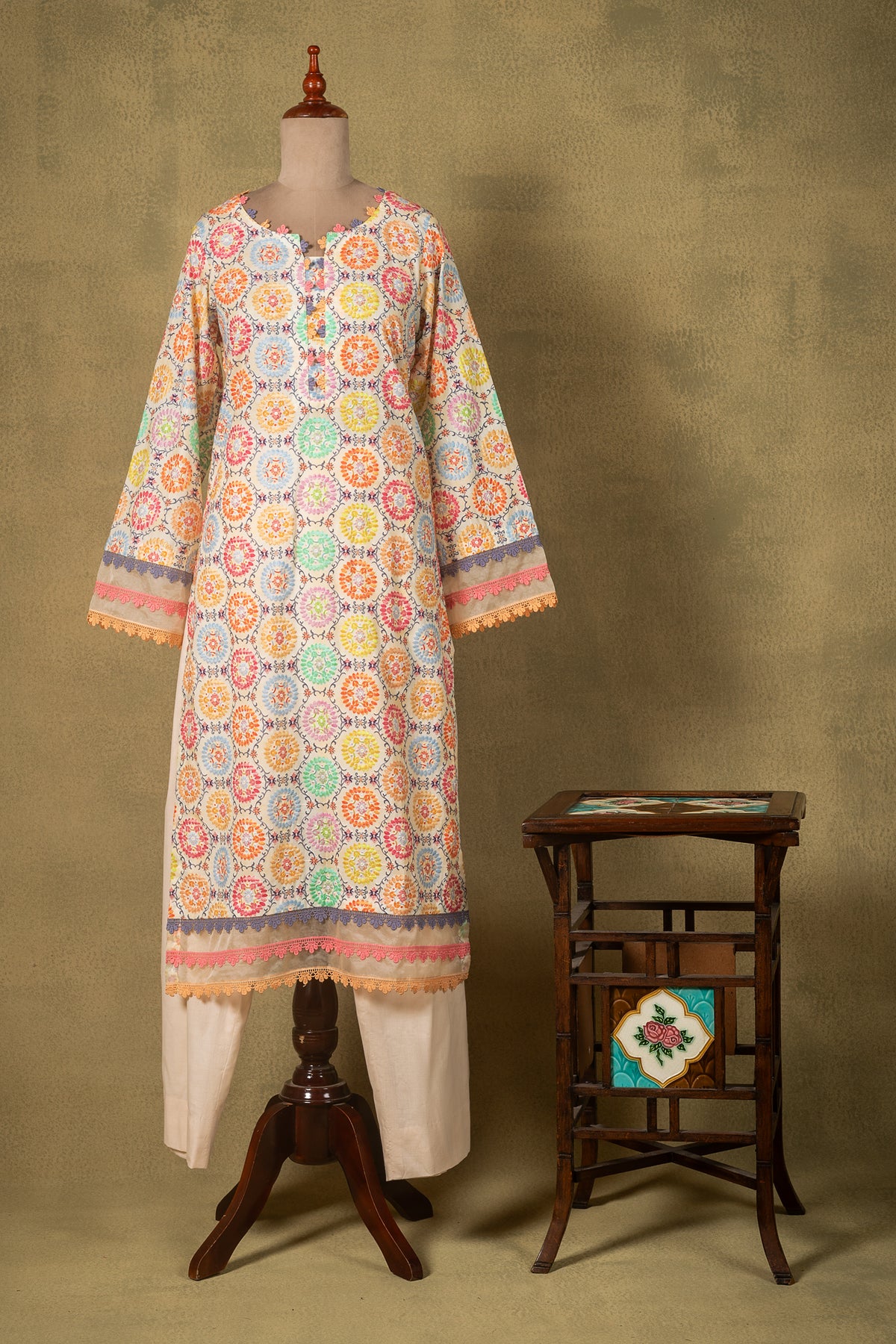 Off-White Pastel Mosaic Cotton Readymade Set
